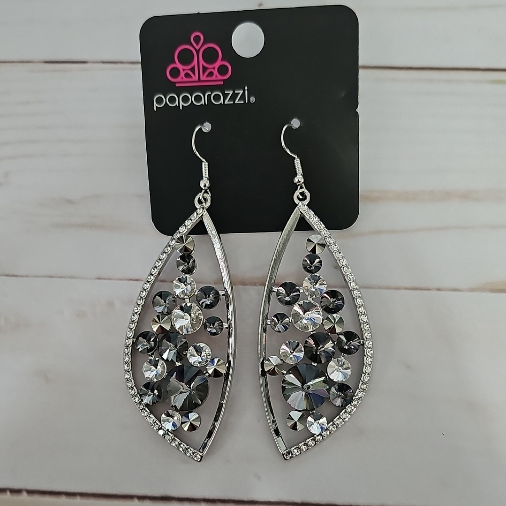 Paparazzi Silver and Grey Teardrop Earrings